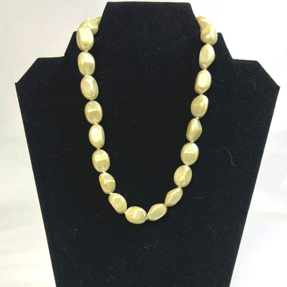 Vintage Faux Pearl Beaded Necklace - Elegant Nuggets Beads with Gold Tone Clasp
